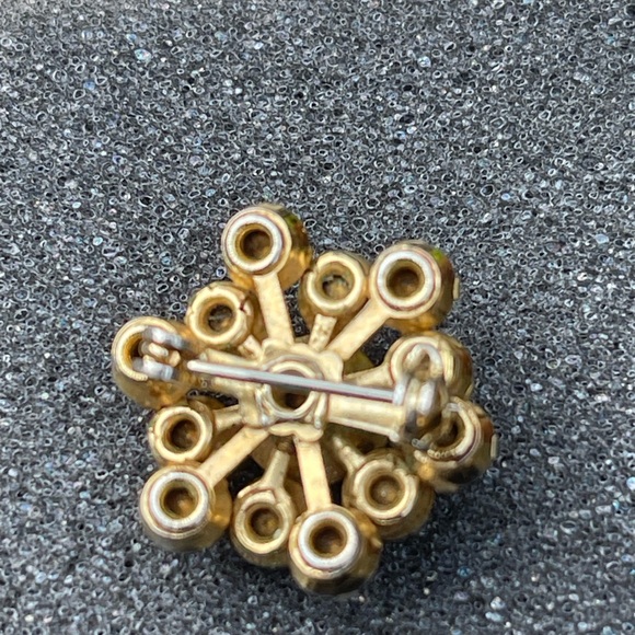 Vintage Small Floral Rhinestone Brooch Lapel Pin - Picture 5 of 10